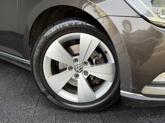 VOLKSWAGEN Passat Variant-2.0TDi-BMT-140kW-DSG-Highline-R17 - 8