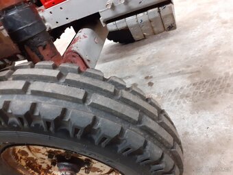Prodám kolový traktor Zetor 6911 - 8