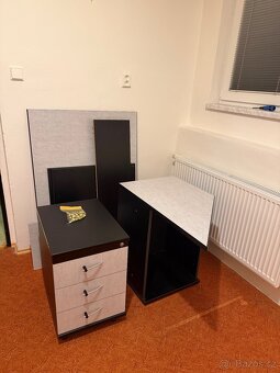 Kancelářský stůl - 8