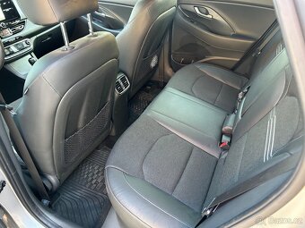 Hyundai i30, 1.6 CRDI 100kw, automat, DPH, 1.majitel, ZÁRUKA - 8
