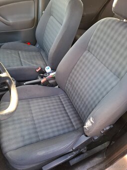 Skoda Octavia Combi 1.6 - 8