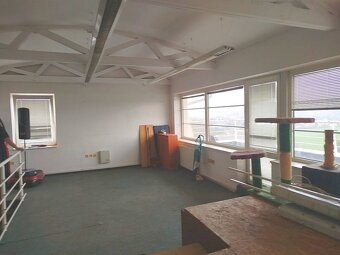 RD -Vila Zlín -Štípa 350 m2 PP + zahrada - 8