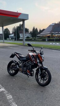 Ktm duke 125 - 8