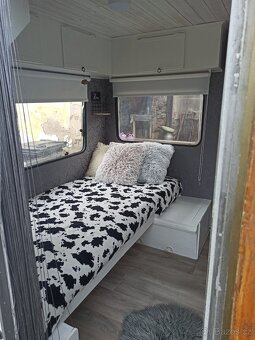 Karavan - 8