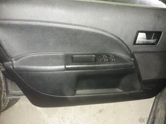 Kožené sedačky a výplně dveří Ford Mondeo - 8