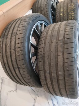 4ks orig. Alu disky Audi 5x112 r22 pneu 7mm 285/35 r22 - 8