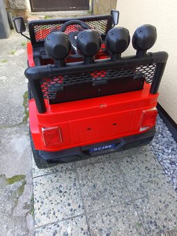 Dětské elektrické auto Jeep 4x4 12V. - 8