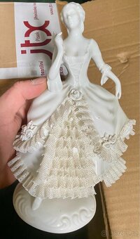 Starožitný porcelán, sochy, vázy, sklo, světla - 8