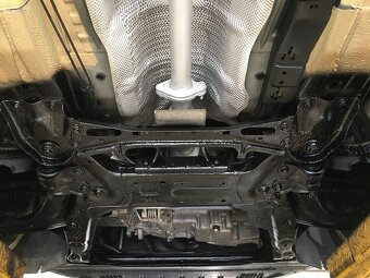 FORD MONDEO 2.0i 107kW Titanium TOP STAV - DPH - 8