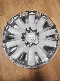 Sada 4 kusů poklic Renault (16") - 8