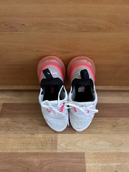 Boty Nike Air 270 - 8