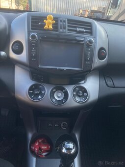 Prodám Toyota Rav4 - 8