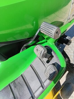 Prodám zahradní traktor John Deere LTR166 - 8
