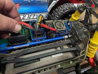 Traxxas slash ultimate 4x4 - 8