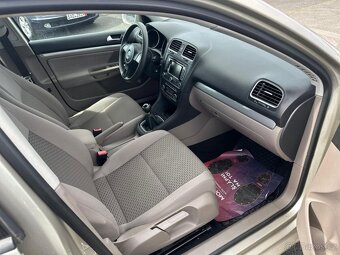 Volkswagen Golf - 8