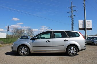 Ford Focus 1,6i 74KW, KLIMATIZACE, ČR, r.v. 2006 - 8
