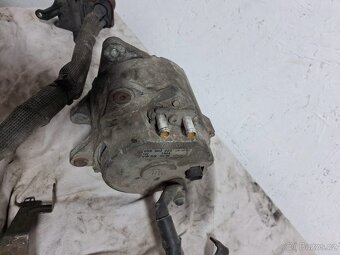 Kompresor klimatizace VW 5n0820803 - 8
