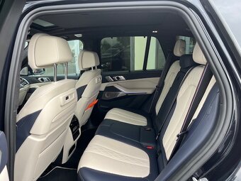 BMW X5 M50i - 8