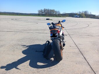 Honda CBR 1000RR REPSOL - 8