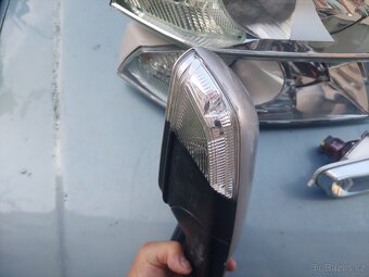 Škoda Octavia 2 přední lampy , zrcátka - 8