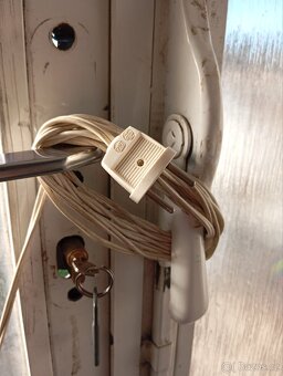 Starý lustr kov dřevo - 8