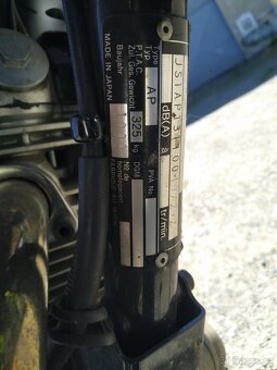 Suzuki Marauder 125 - 8