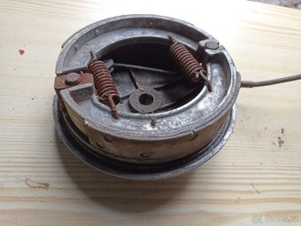 Brzdové štíty Jawa -Čz a jiné - 8