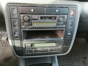 Vw Sharan 1.8t Family - 8
