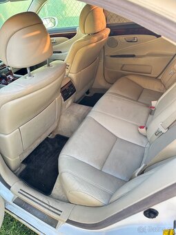 Lexus LS 460 awd - 8