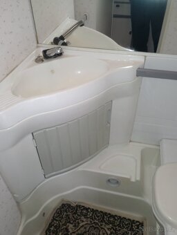 Prodám obytný karavan knaus - 8