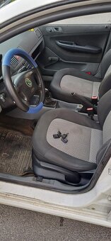 Prodám Škoda Fabie 1.2Htp - 8