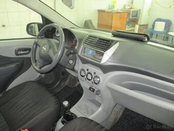 Nissan Pixo 1,0 -Kroupy - 8