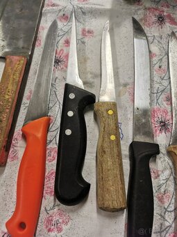 Řeznícke nože, sekáč, mlýnek. - 8