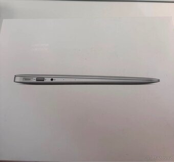 MacBook Air 13 2017 - 8