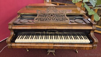 Prodám klavír nehraje a slouzi jako dekorace - 8