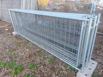Patky a mobilní ploty - 8