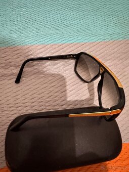 Sluneční brýle LV - 8