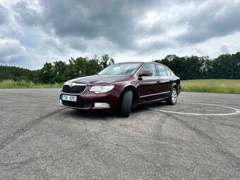 Skoda Superb 2.0tdi 103kw - 8