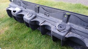 Toyota Highlander 4 IV 2020 - plastovy podbeh prah stupacka - 8
