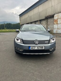 VW Passat Alltrack 2.0 TDI 4x4 Manuál - 8