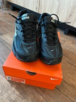 Pánské tenisky značky Nike Initiator - 8