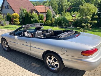 Kabriolet Chrysler 2.5i - automat - 8