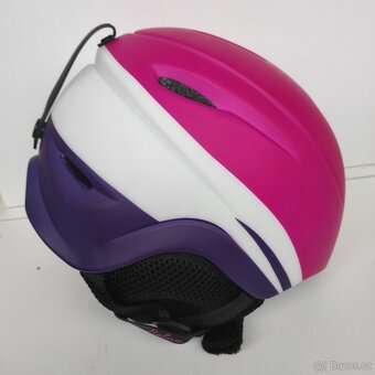 Lyžařská přilba s brýlemi - 8