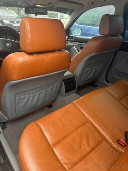 BMW - 8