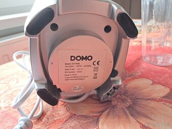 Smoothie mixér Domo - 8