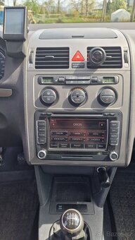 Touran 2.0TDi 103Kw UNITED - 8