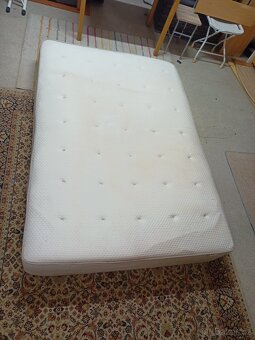 Prodám velmi kvalitní sendvičovou matraci IKEA HESSENG 140 x - 8