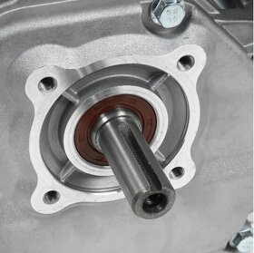 Čtyřdobý stabilní motor 7.5 Hp - 8