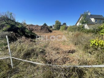 Stavební pozemek, 846m2, ing. sítě, cesta, Jesenice, Osnice. - 8