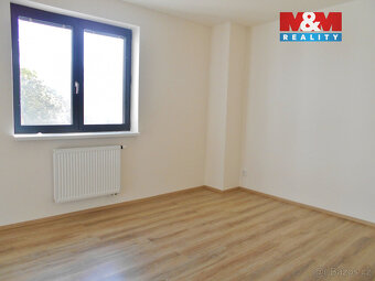 Pronájem bytu 2+kk, 56 m², Ostrava, ul. Ukrajinská - 8
